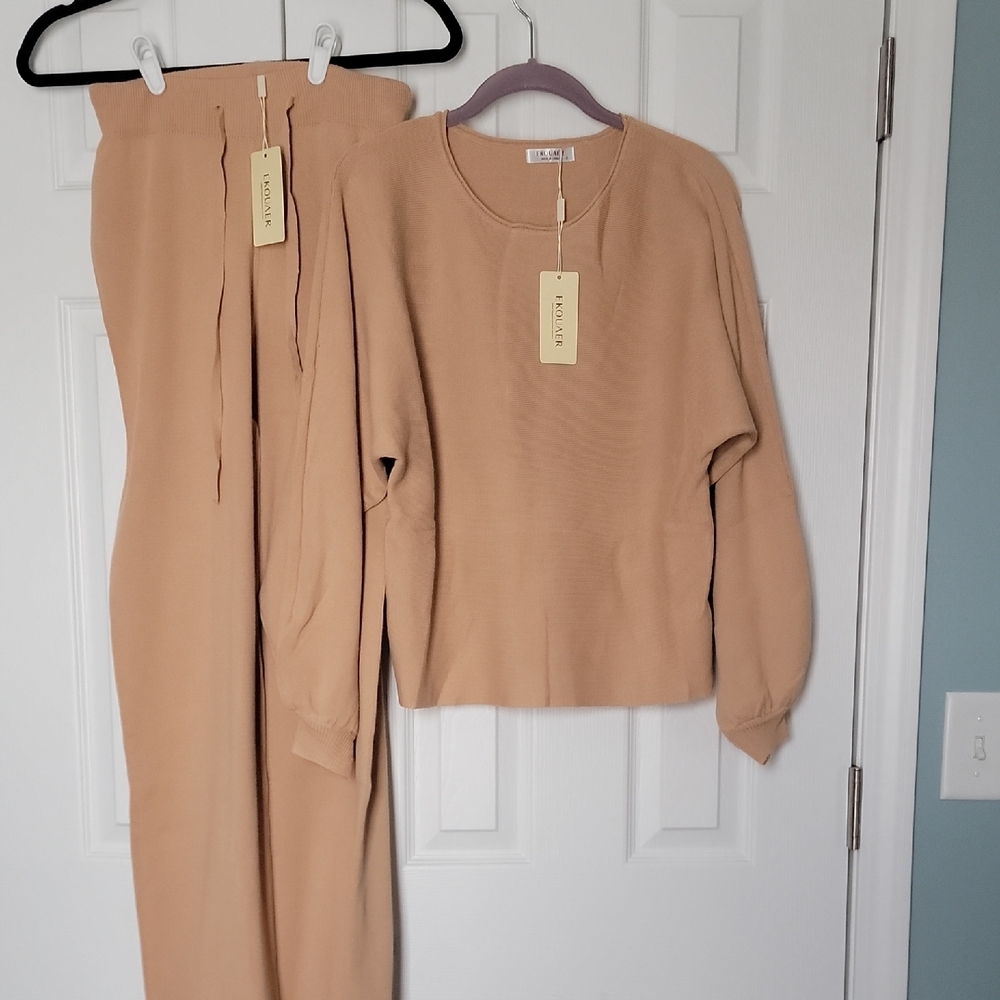 Tan Lounge Set